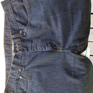 Levi's 502 jeans